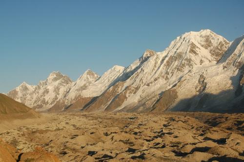 pumari chhish expedition